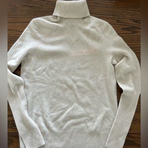 Bloomingdale’s Aqua cashmere turtleneck sweater